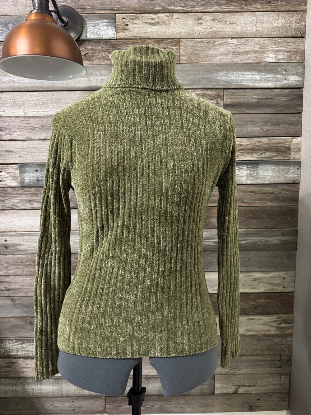 Classic Ribbed Olive Turtleneck Sweater for Women